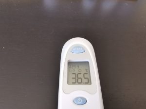 Sanitas SFT53 Fieberthermometer Messung 5