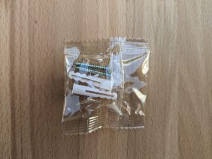 Schrauben und Dübel des Brennenstuhl RM C 9010 Rauchmelders
