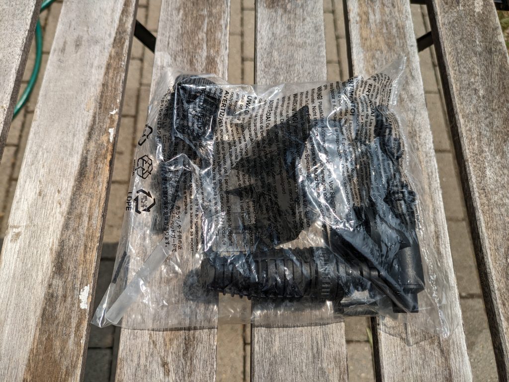 Verpackte Einzelteile des Black + Decker BXPW 1600PE Hochdruckreinigers