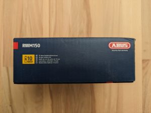 Verpackung des Abus RWM 150 Rauchmelders von rechts
