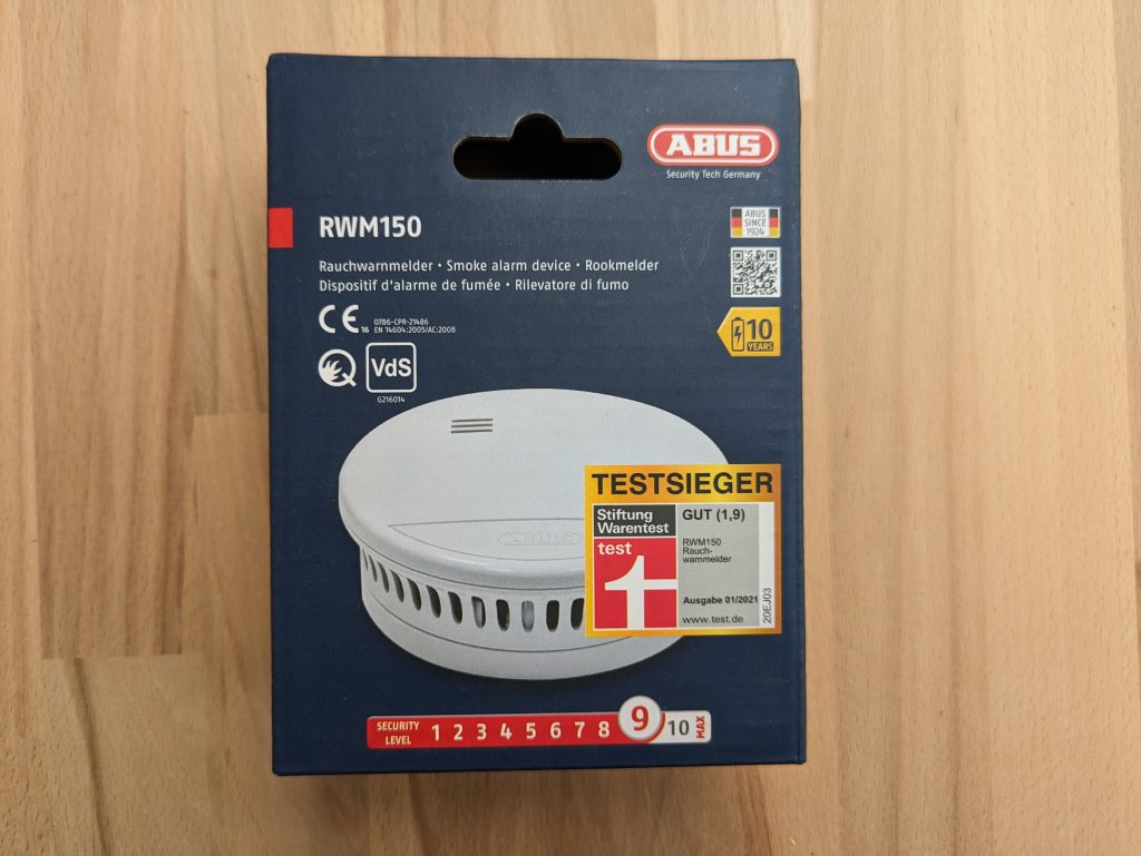 Verpackung des Abus RWM 150 Rauchmelders von vorne