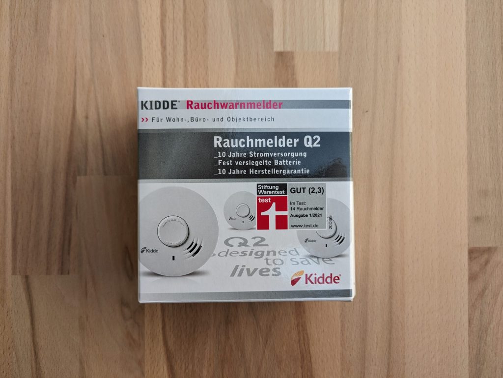 Verpackung des Kiddie Q2 Rauchmelders von vorne