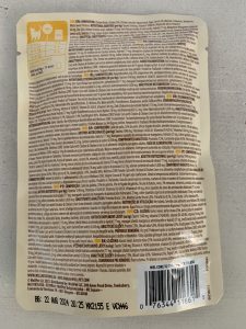 Wellness CORE Tender Cuts Chicken Selection Multipack Katzenfutter Huhn und Hühnerleber Beutel von hinten