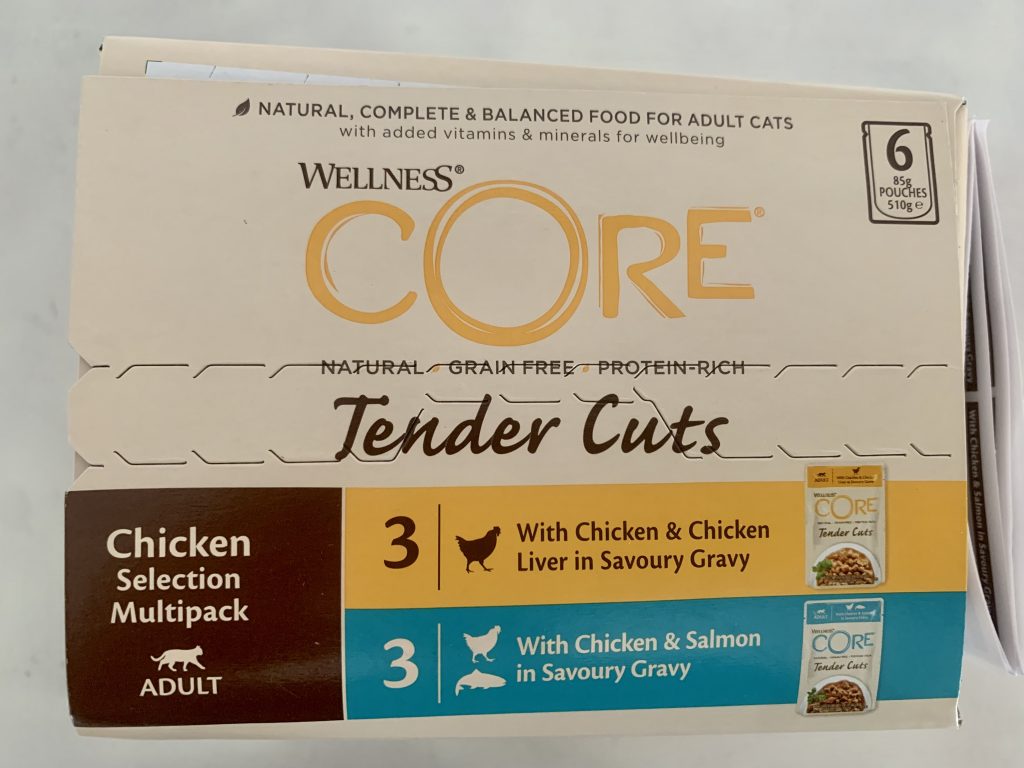 Wellness CORE Tender Cuts Chicken Selection Multipack Katzenfutter Verpackung von oben