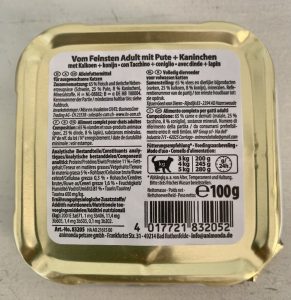 animonda Vom Feinsten Adult Feinschmecker Vielfalt mit Geflügel Katzenfutter Schale von unten mit Inhaltsstoffen