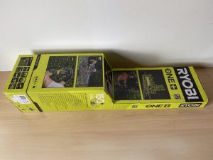 Ryobi ONE+ RY18HT45A-120 Akku-Heckenschere Verpackung