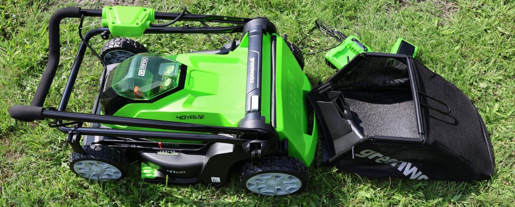 02 Greenworks Akku-Rasenmäher Einzelteile
