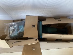 Makita DUH523RF Akku-Heckenschere in der Verpackng