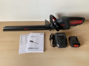 AL-KO HT 1845 Akku-Heckenschere ausgepackt