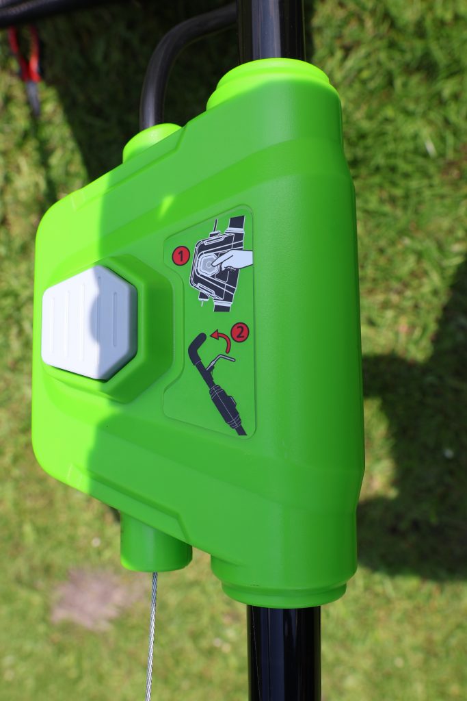 05 Greenworks Akku-Rasenmäher Knopf