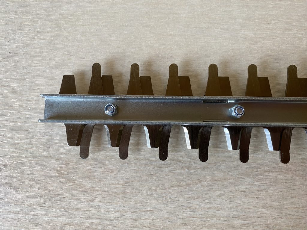 Makita DUH523RF Akku-Heckenschere Schwert