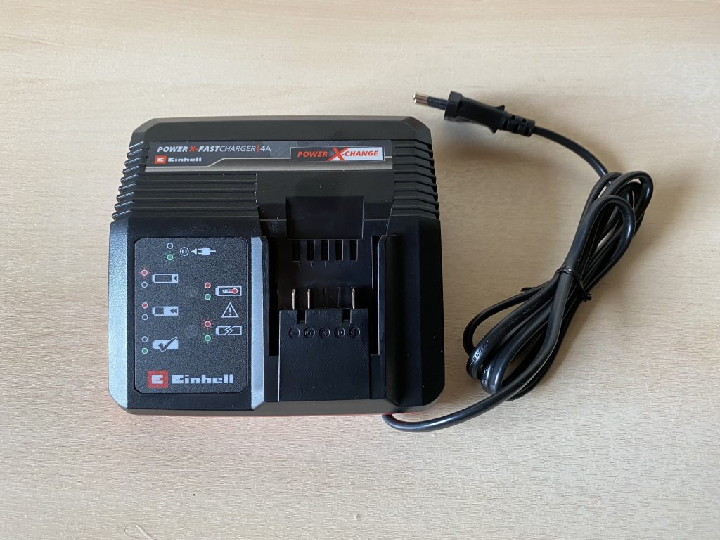 Einhell GE-CH 1846 Li Akku-Heckenschere Akkuladegerät