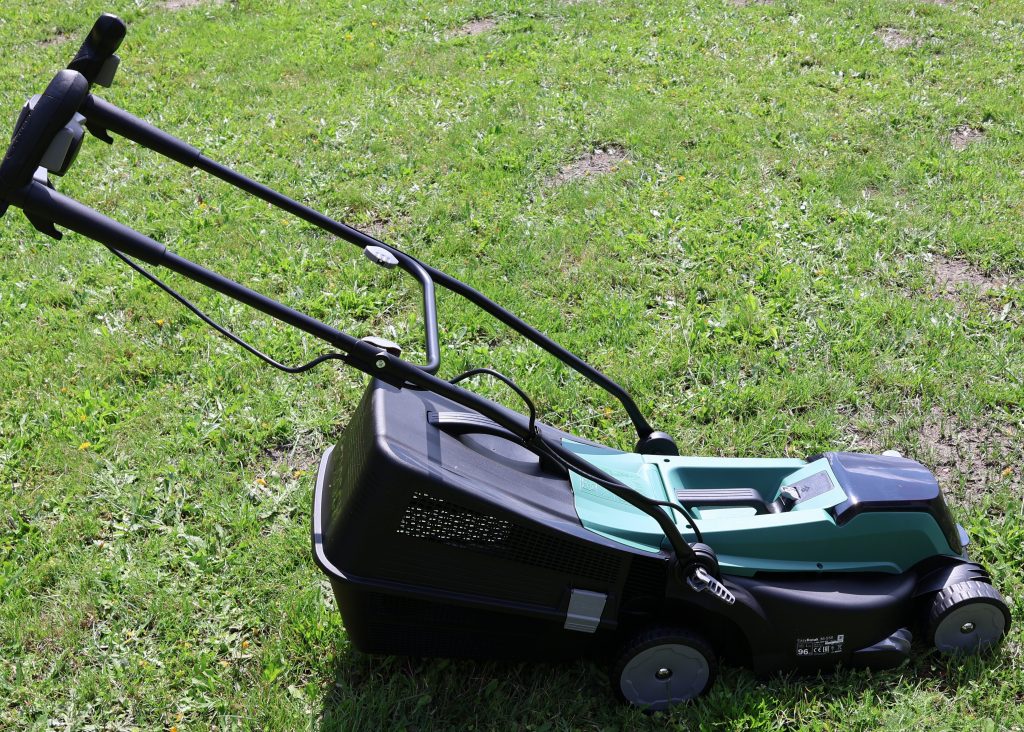 Bosch EasyRotak 36-550 Akku-Rasenmäher aufgebaut