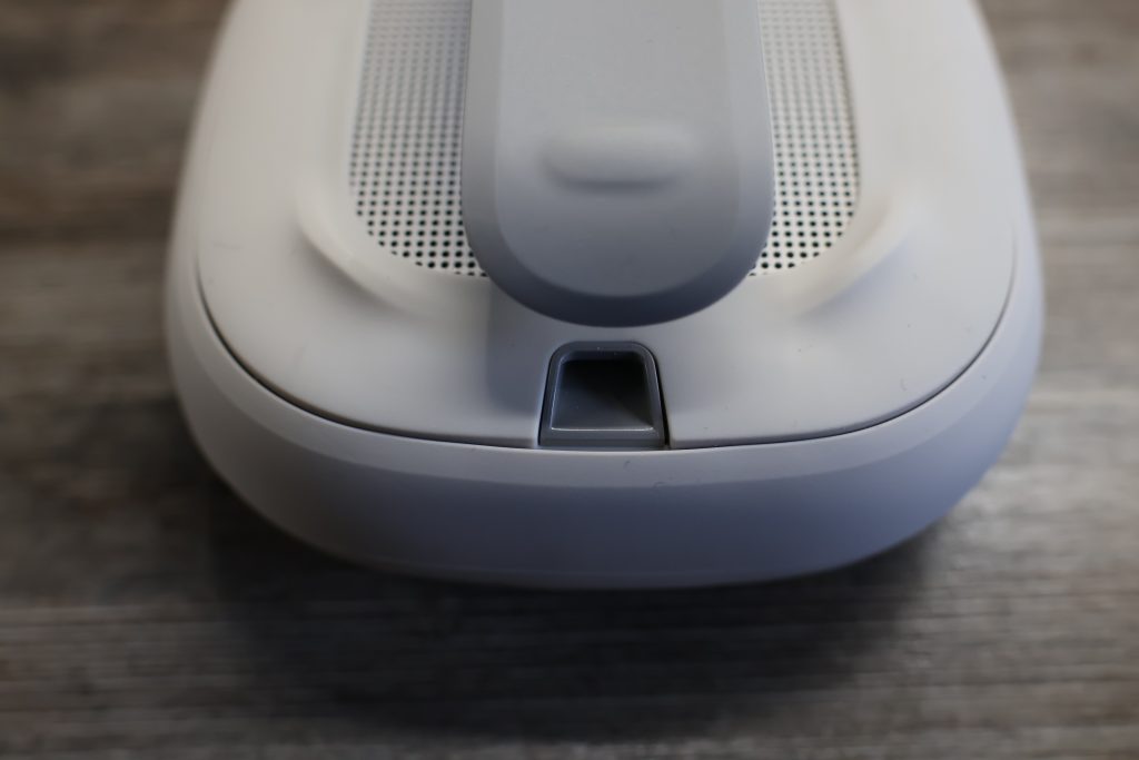 Bose Soundlink Micro Bluetooth-Lautsprecher Halteband offen