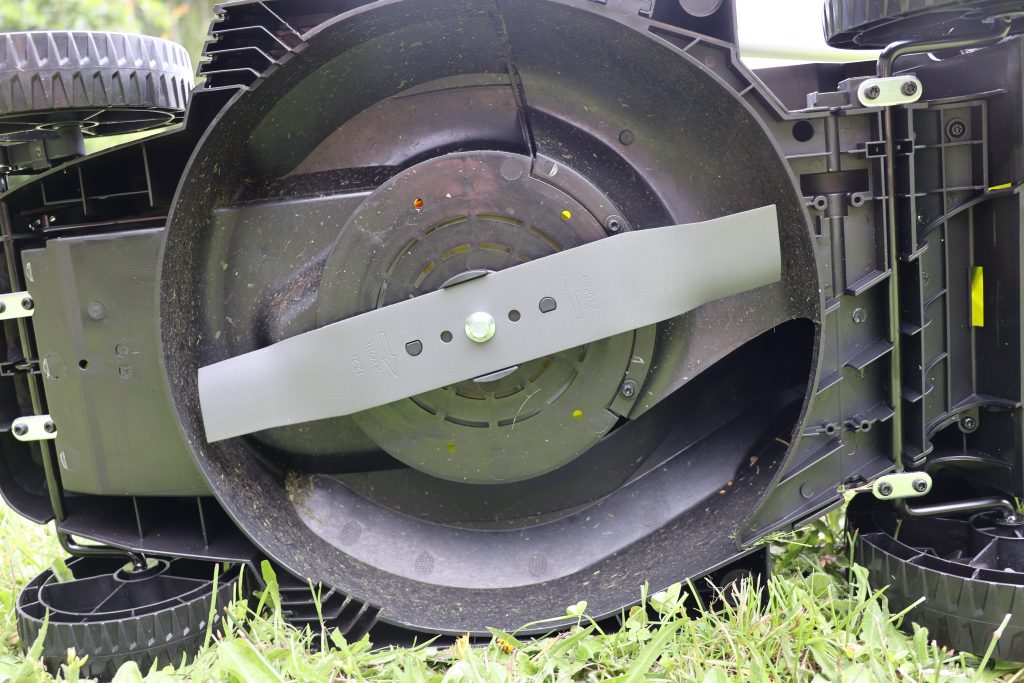 11 Ryobi Akku-Rasenmäher Messer
