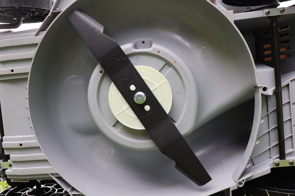 12 Ikra ICM 2-2037 Akku-Rasenmäher Messer