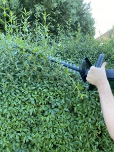Bosch Universal Hedge Cut 18-55 Akku-Heckenschere Hecke schneiden 6