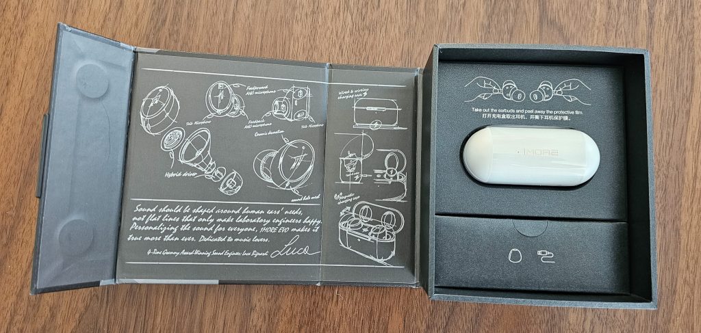 1More EVO In-Ear-Bluetooth-Kopfhörer Verpackung geöffnet