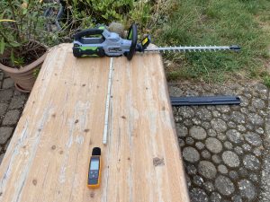 EGO HT2410E Akku-Heckenschere Lautstärke 1