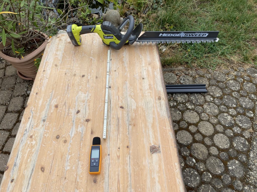 Ryobi ONE+ RY18HT45A-120 Akku-Heckenschere Lautstärke 1