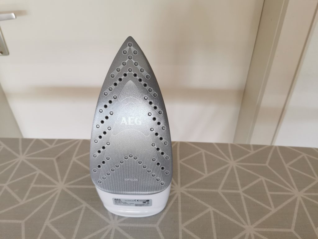 AEG DB 1740LG Dampfbügeleisen Sohle