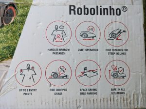 AL-KO Robolinho® 550W Mähroboter Verpackung von der rechten Seite, Detailansicht