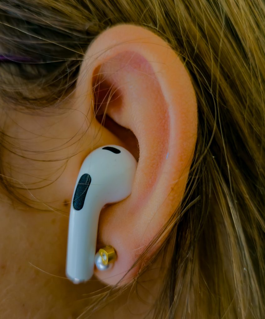Apple AirPods (3. Generation) In-Ear-Bluetooth-Kopfhörer im Ohr