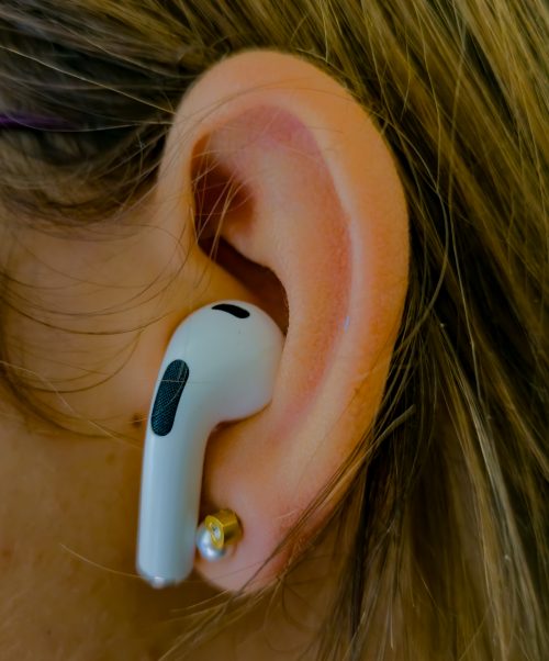 Apple AirPods (3. Generation) In-Ear-Bluetooth-Kopfhörer im Ohr