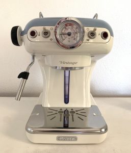 Ariete Vintage 1389 Kaffeepadmaschine Nahaufnahme Vorderansicht