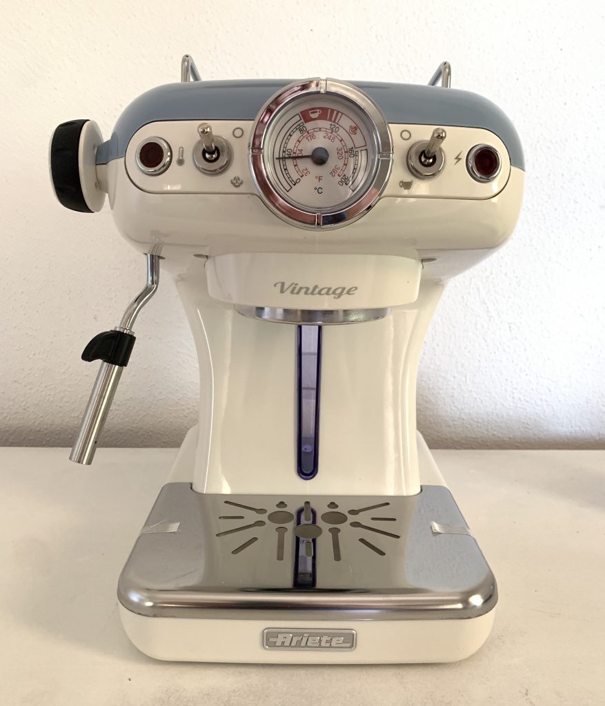 Ariete Vintage 1389 Kaffeepadmaschine Nahaufnahme Vorderansicht