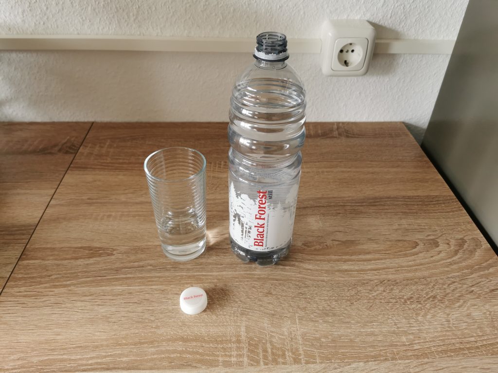 Black Forest Still Mineralwasser im Glas