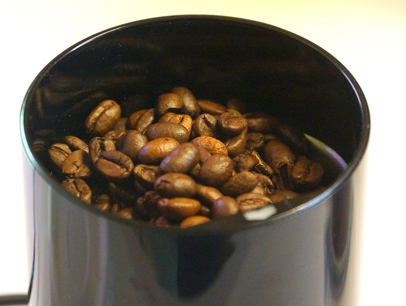 Bosch TSM6A013B Kaffeebohnen im Bohnenbehälter