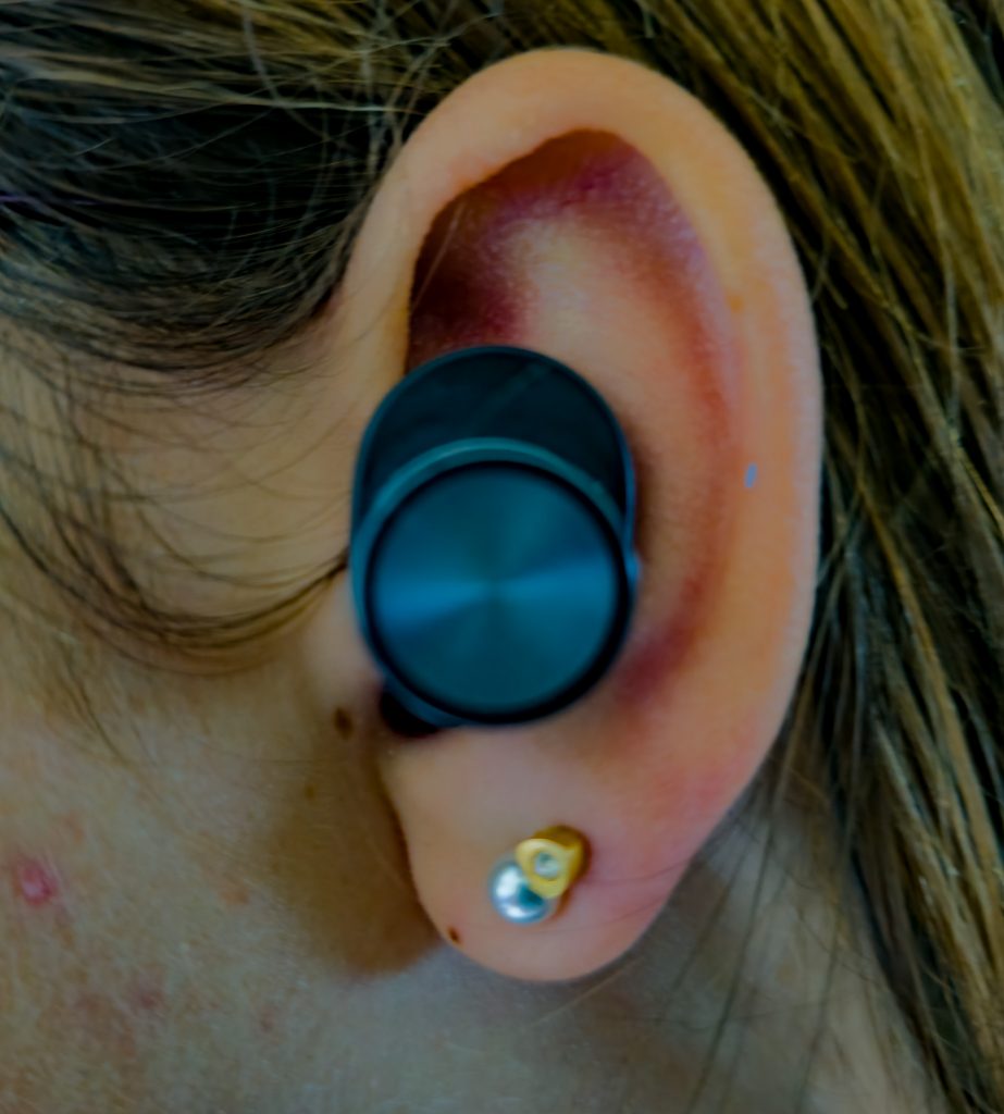 Bowers & Wilkins Pi7 S2 In-Ear-Bluetooth-Kopfhörer im Ohr