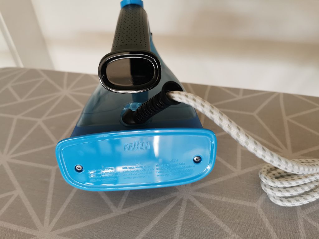Braun FreeStyle 3 Dampfbügeleisen Rückansicht