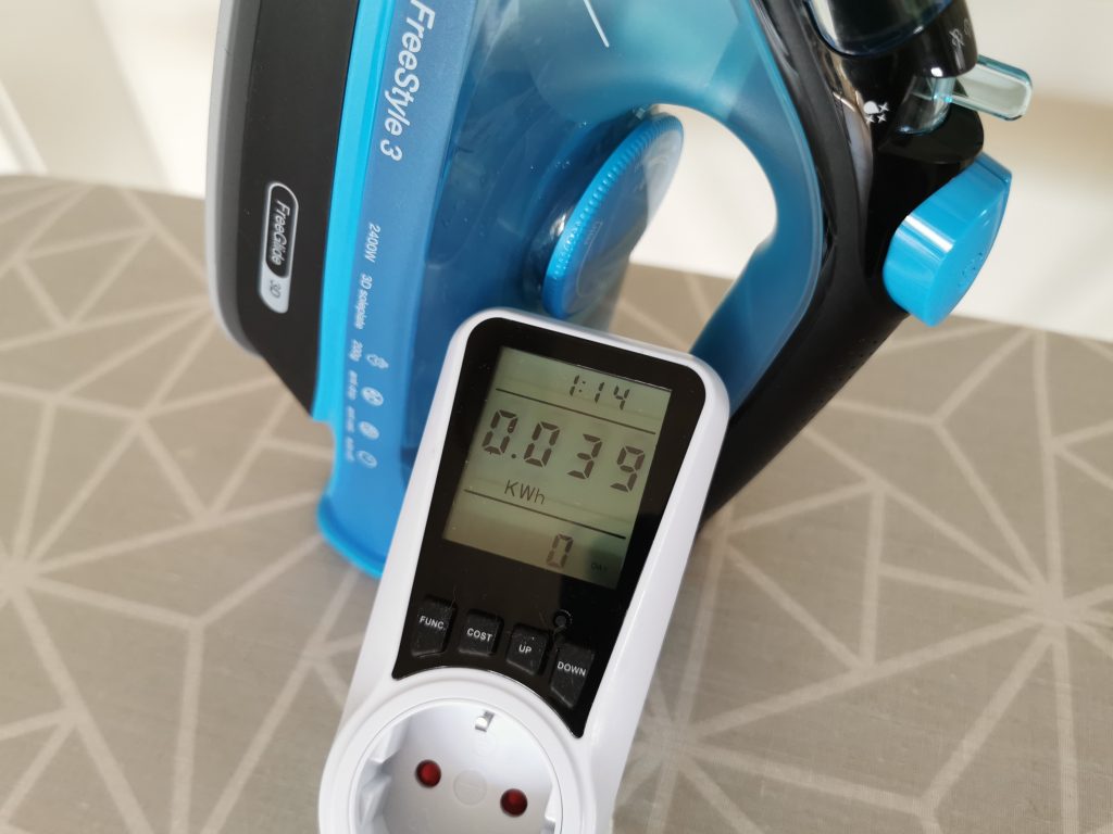 Braun FreeStyle 3 Dampfbügeleisen Strommesser 2