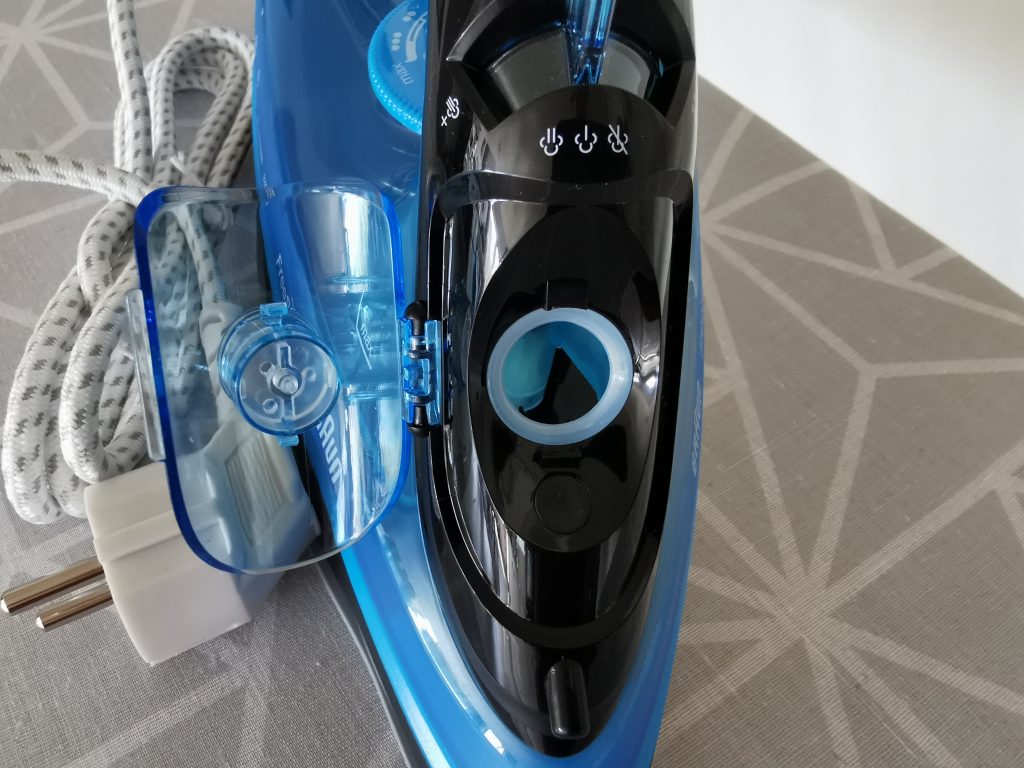 Braun FreeStyle 3 Dampfbügeleisen Wassertank