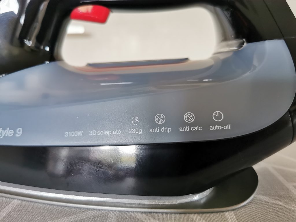 Braun TexStyle 9 Dampfbügeleisen Detail