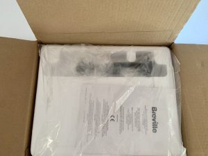 Breville Prima Latte II VCF108X Kaffeepadmaschine geöffneter Karton