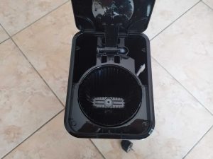 Cecotec Coffee 66 Smart Kaffeemaschine geöffnet von oben