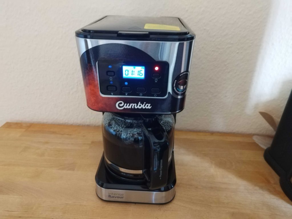 Cecotec Coffee 66 Smart Kaffeemaschine nach dem Brühvorgang