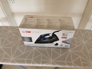 Clatronic DB 3703 Dampfbügeleisen Verpackung