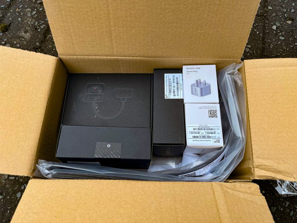 EcoFlow DELTA 2 Max Powerstation Verpackung geöffnet