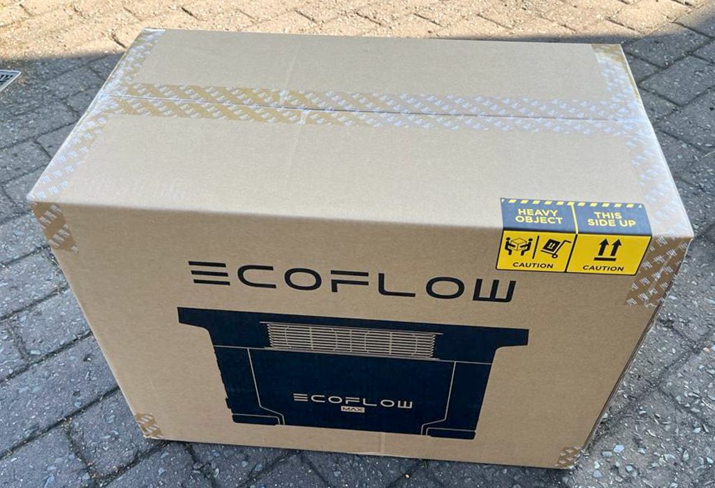 EcoFlow DELTA 2 Max Powerstation in der Verpackung