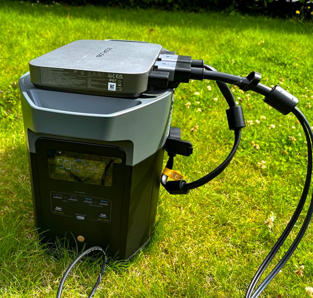 EcoFlow DELTA 2 Max Powerstation mit Wechselrichter