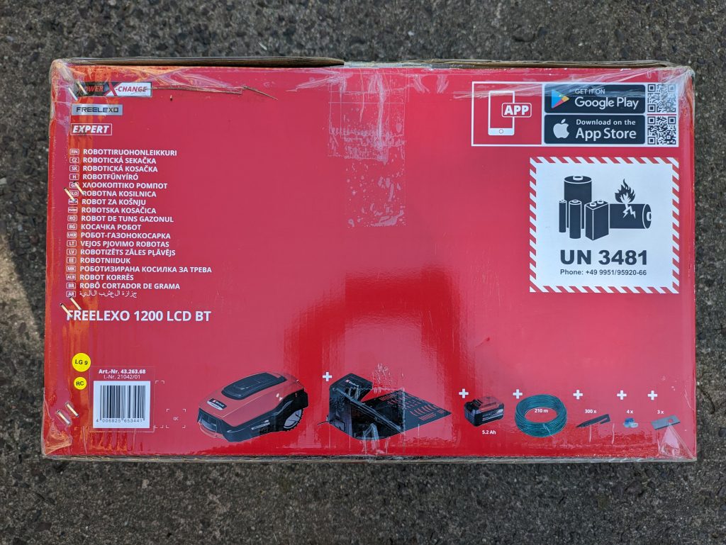 Einhell FREELEXO 1200 LCD BT Mähroboter Verpackung von links