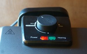 Emerio WM-110984.4 Drehregler und Kontrollleuchten