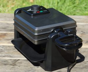 Emerio WM-110984.4 zugeklappt