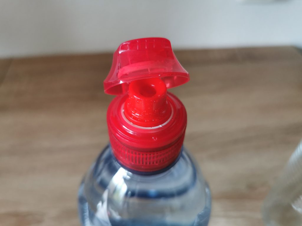 Evian natürliches Mineralwasser Trinkverschluss
