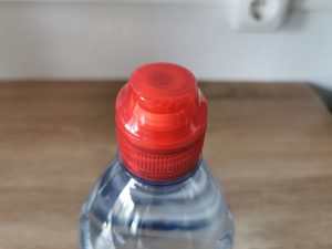 Evian natürliches Mineralwasser Verschluss
