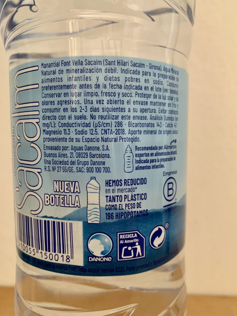 Font Vella Mineralwasser Etikett Rückseite Nahaufnahme